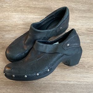 Merrell leather  clogs . Size 8.5